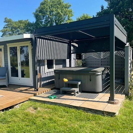 Alpaca Fold Villa Preston  Exterior photo